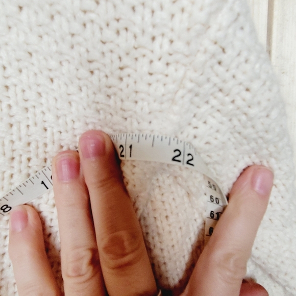 Cream chunky knit sweater - Picture 10 of 10